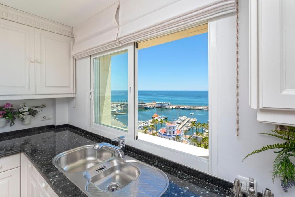 Estepona Luxury Seafront Penthouse With Parking Exterior foto
